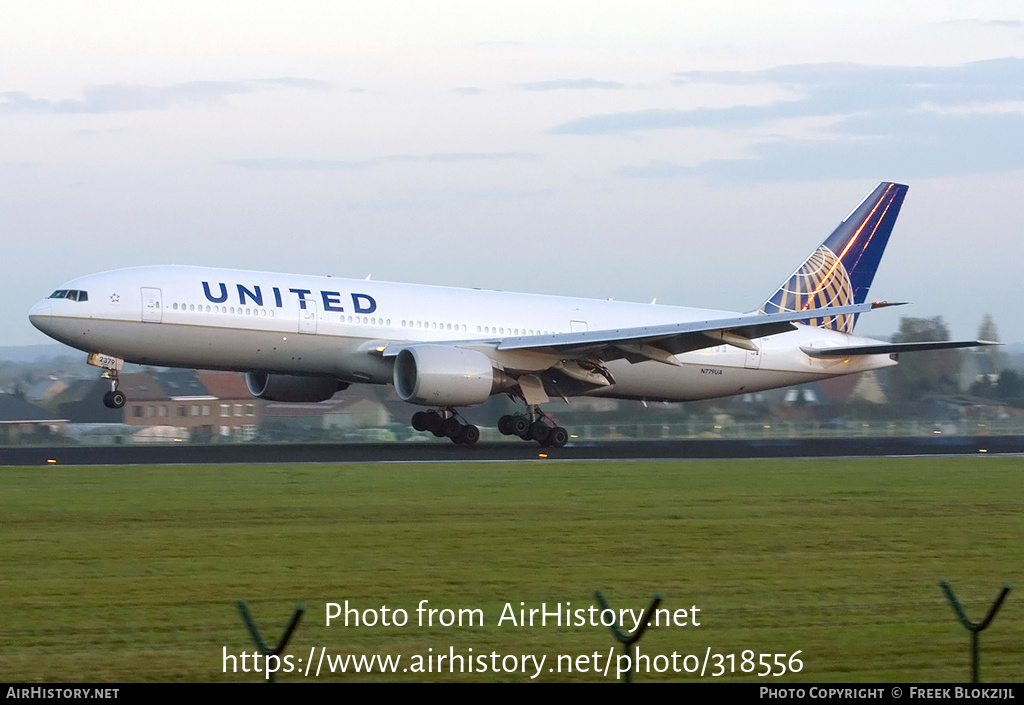 Aircraft Photo of N779UA | Boeing 777-222 | United Airlines | AirHistory.net #318556