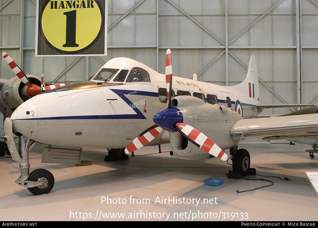 Aircraft Photo of VP952 | De Havilland D.H. 104 Devon C2/2 | UK - Air Force | AirHistory.net #319133