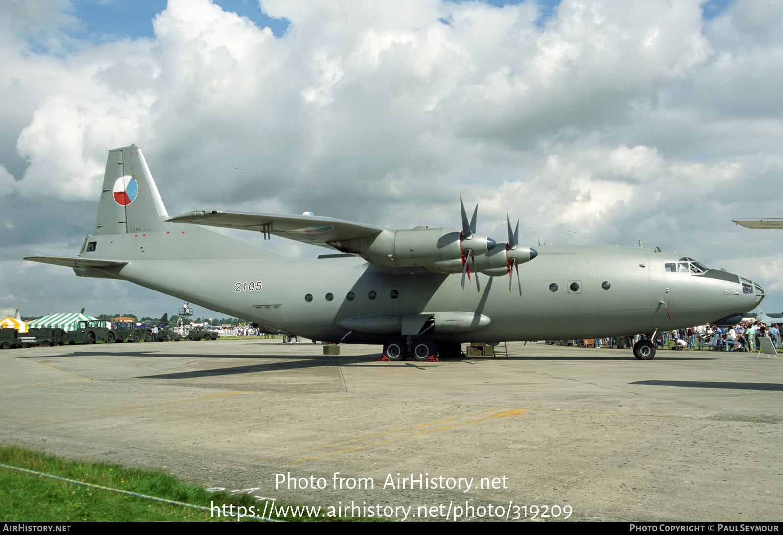 Aircraft Photo of 2105 | Antonov An-12BP | Czechoslovakia - Air Force | AirHistory.net #319209