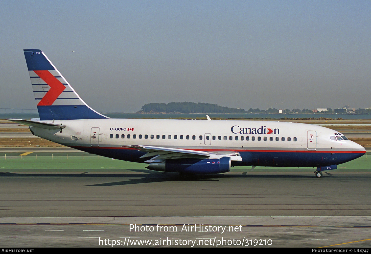 Aircraft Photo of C-GCPO | Boeing 737-217/Adv | Canadian Airlines | AirHistory.net #319210