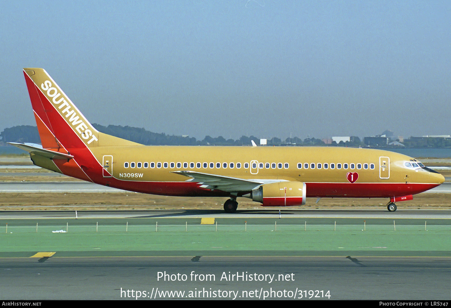 Aircraft Photo of N309SW | Boeing 737-3H4 | Southwest Airlines | AirHistory.net #319214