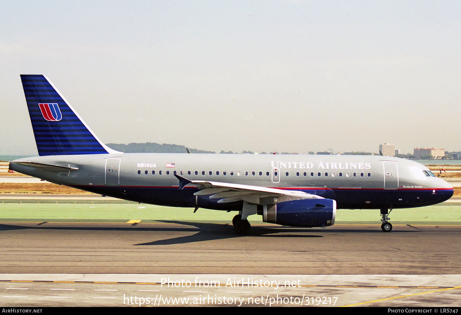 Aircraft Photo of N814UA | Airbus A319-131 | United Airlines | AirHistory.net #319217