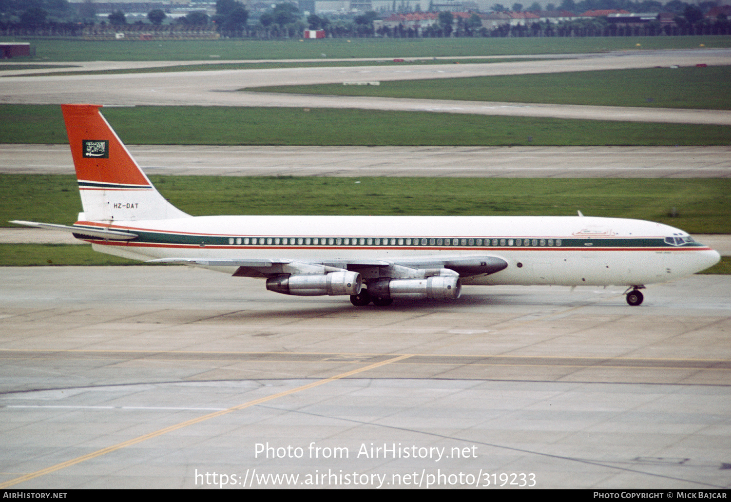 Aircraft Photo of HZ-DAT | Boeing 707-123B | Dallah Avco | AirHistory.net #319233