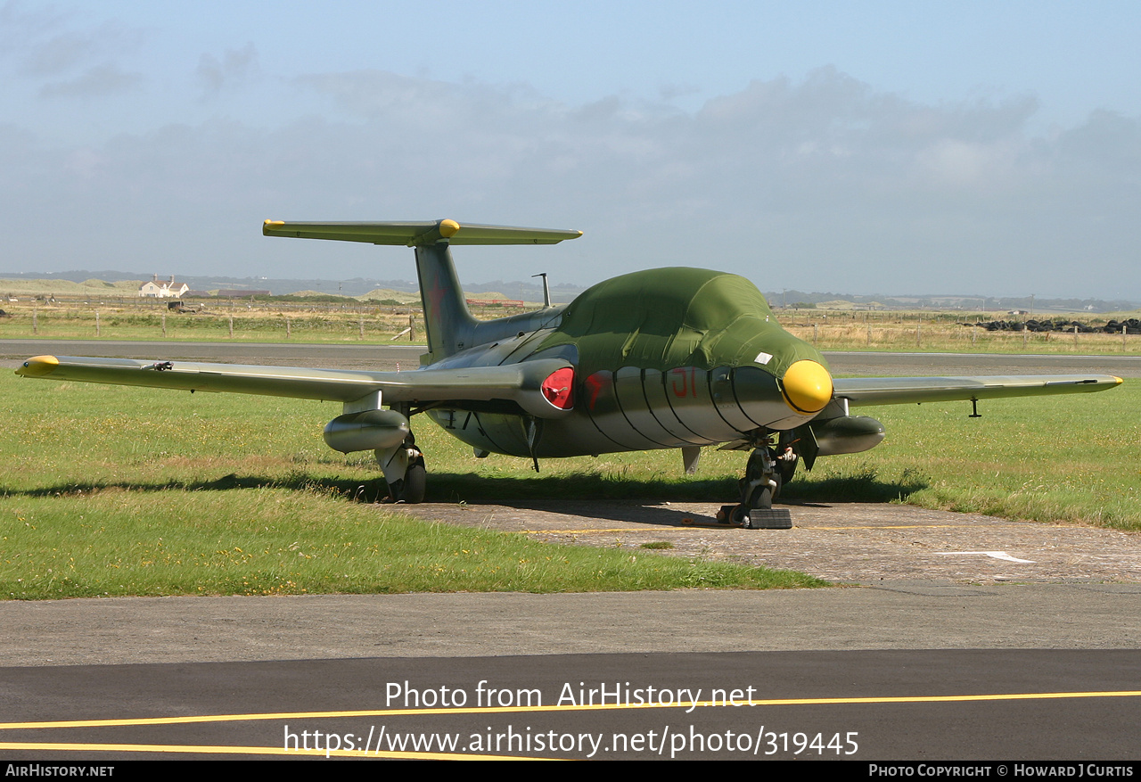 Aircraft Photo of G-BZNT | Aero L-29 Delfin | Soviet Union - Air Force | AirHistory.net #319445