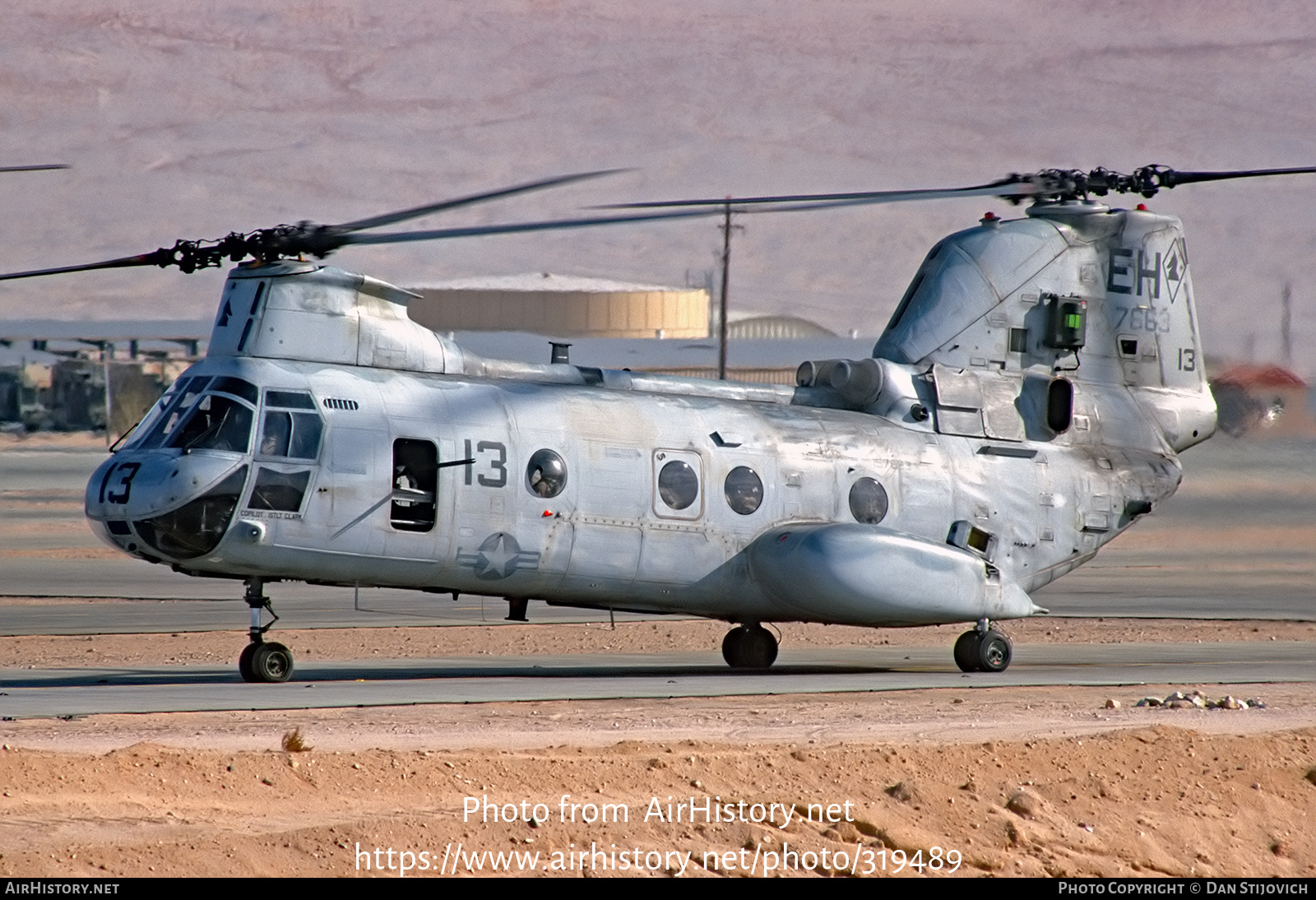 Aircraft Photo of 157663 / 7663, Boeing Vertol CH-46E Sea Knight, USA -  Marines