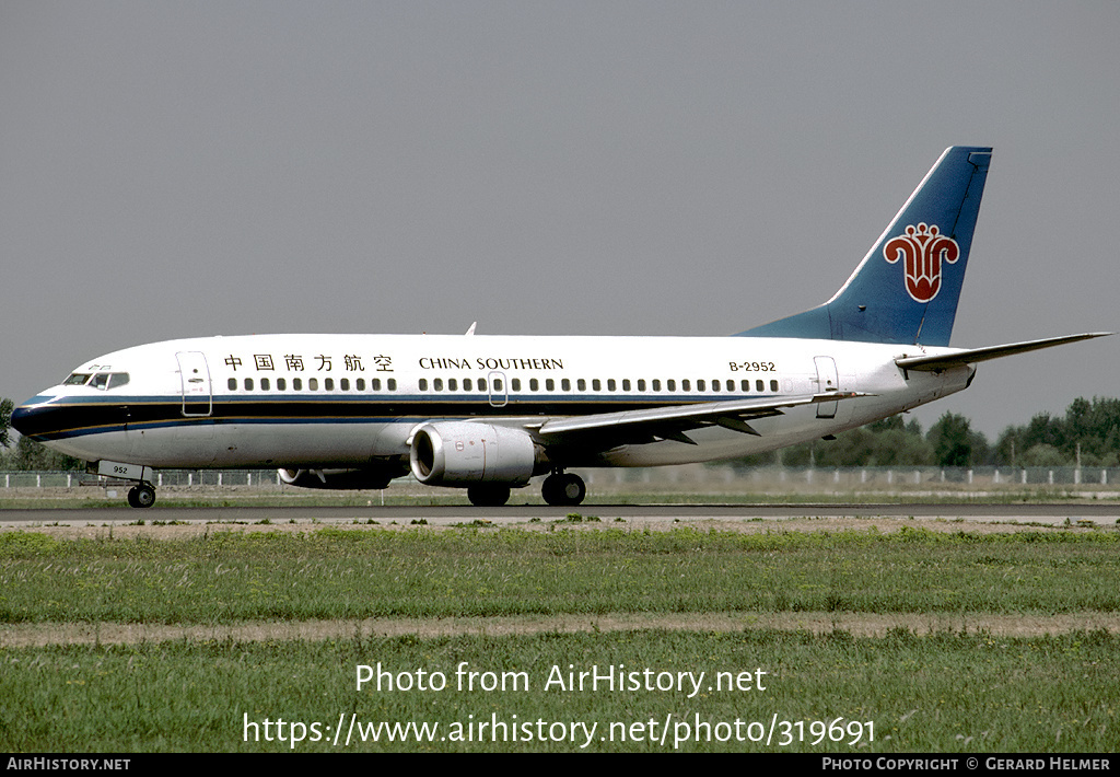 Aircraft Photo of B-2952 | Boeing 737-31B | China Southern Airlines | AirHistory.net #319691