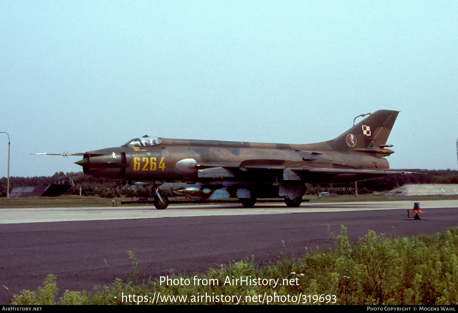 Aircraft Photo of 6264 | Sukhoi Su-20R | Poland - Air Force | AirHistory.net #319693