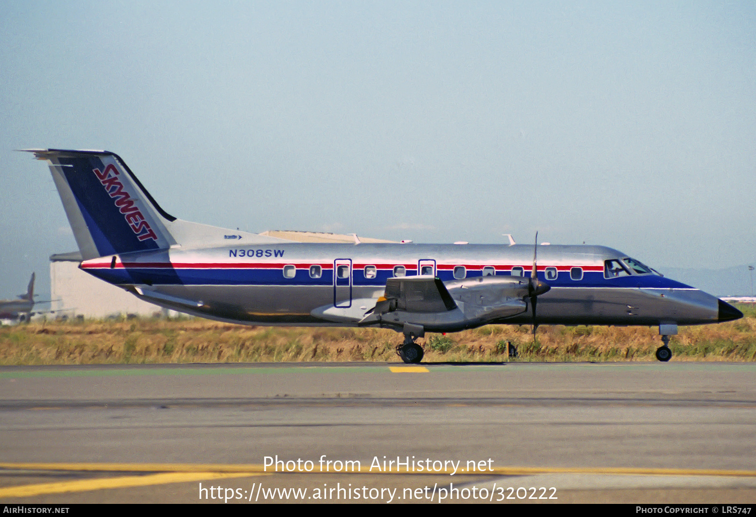 Aircraft Photo of N308SW | Embraer EMB-120ER Brasilia | SkyWest Airlines | AirHistory.net #320222