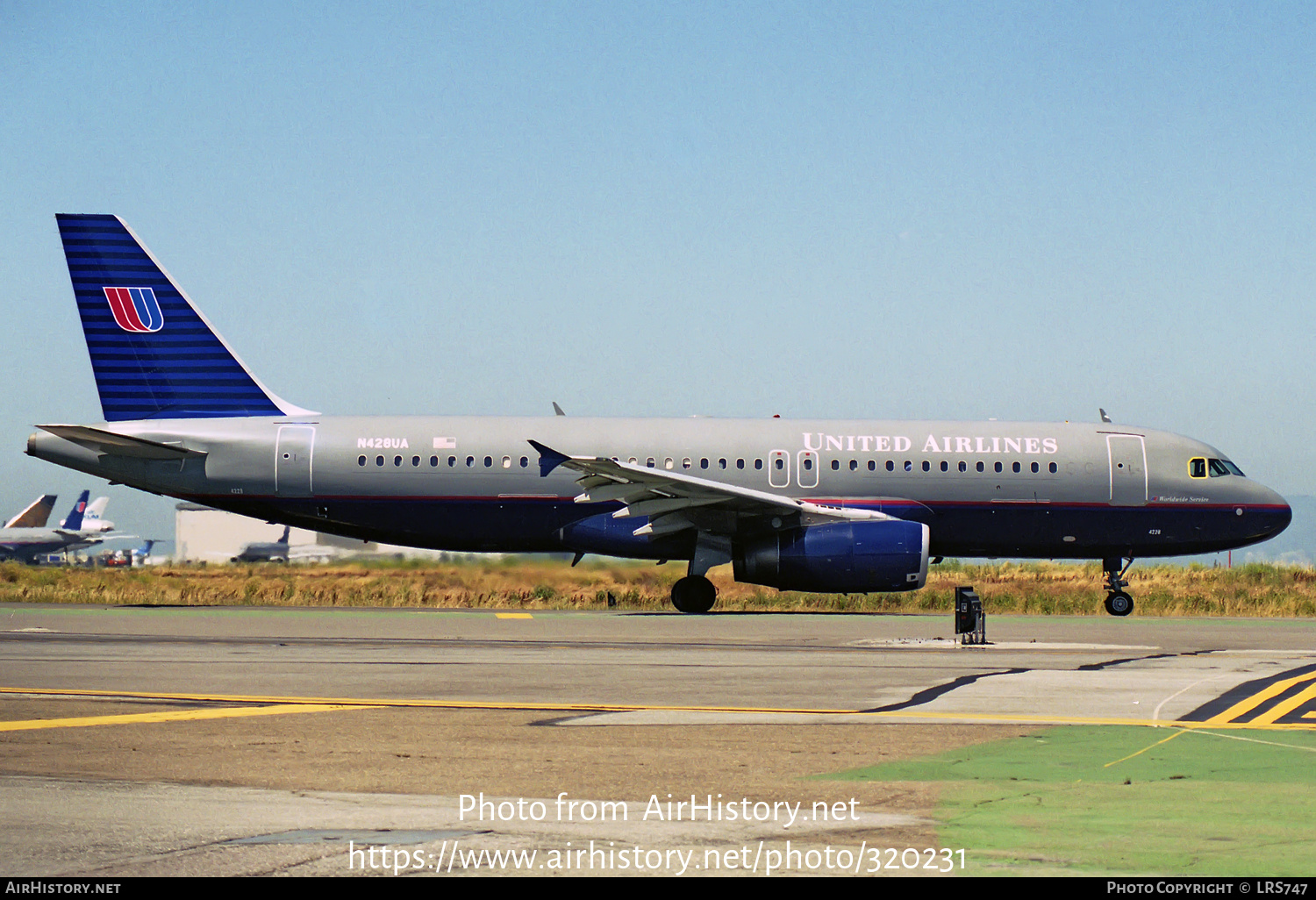 Aircraft Photo of N428UA | Airbus A320-232 | United Airlines | AirHistory.net #320231