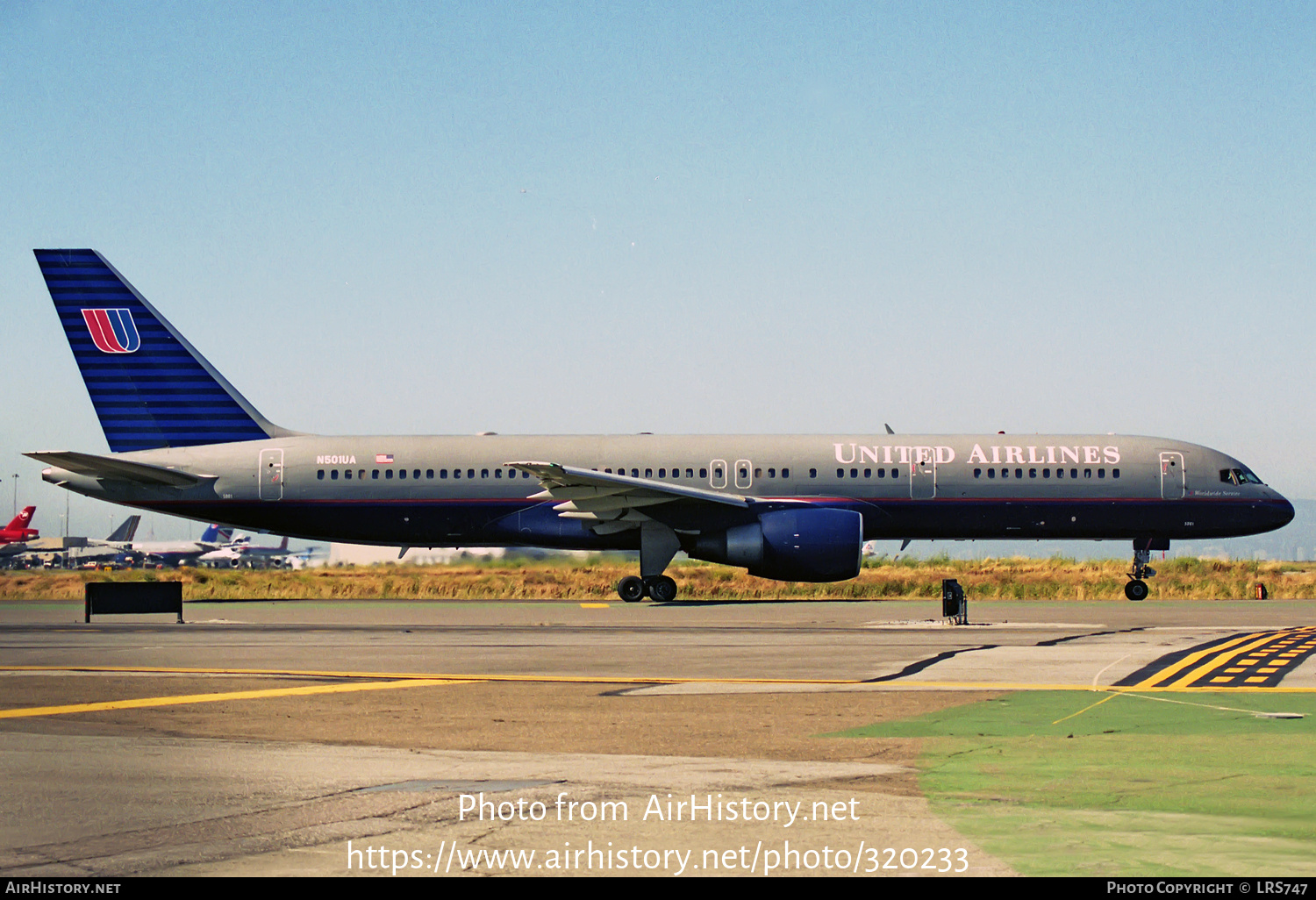 Aircraft Photo of N501UA | Boeing 757-222 | United Airlines | AirHistory.net #320233