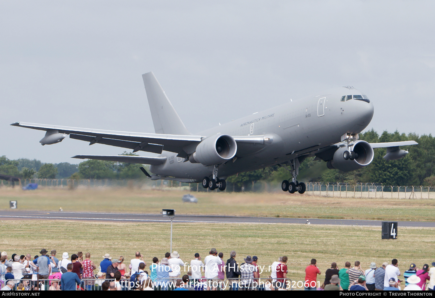 Aircraft Photo of MM62228 | Boeing KC-767A (767-2EY/ER) | Italy - Air Force | AirHistory.net #320601