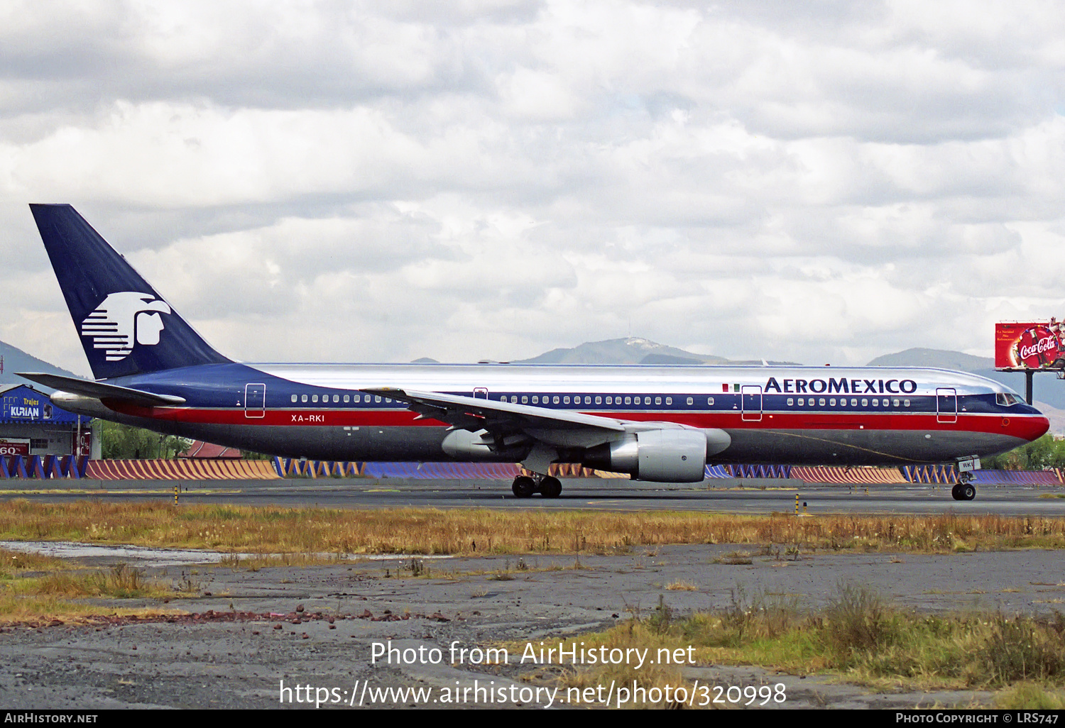 Aircraft Photo of XA-RKI | Boeing 767-3Y0/ER | AeroMéxico | AirHistory.net #320998