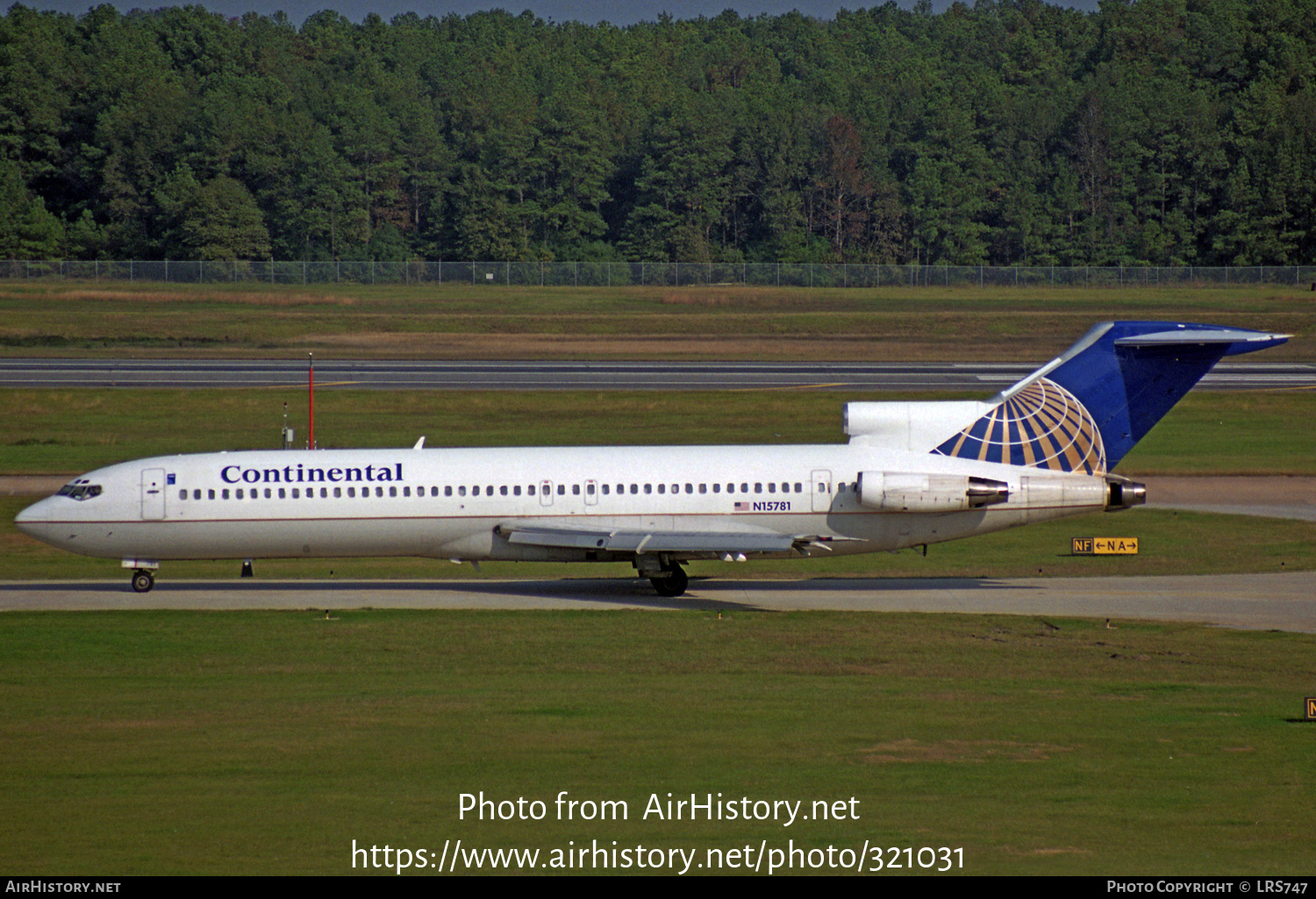 Aircraft Photo of N15781 | Boeing 727-232/Adv | Continental Airlines | AirHistory.net #321031