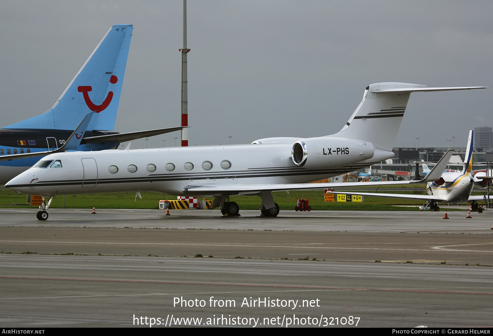 Aircraft Photo of LX-PHS | Gulfstream Aerospace G-V-SP Gulfstream G550 | AirHistory.net #321087