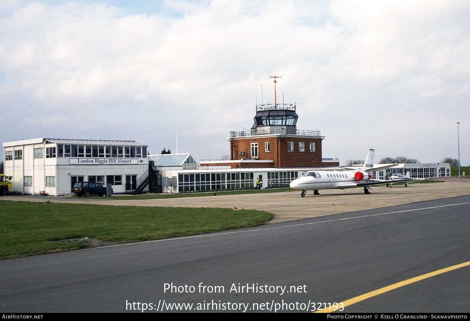 Airport photo of Biggin Hill (EGKB / BQH) in England, United Kingdom | AirHistory.net #321193