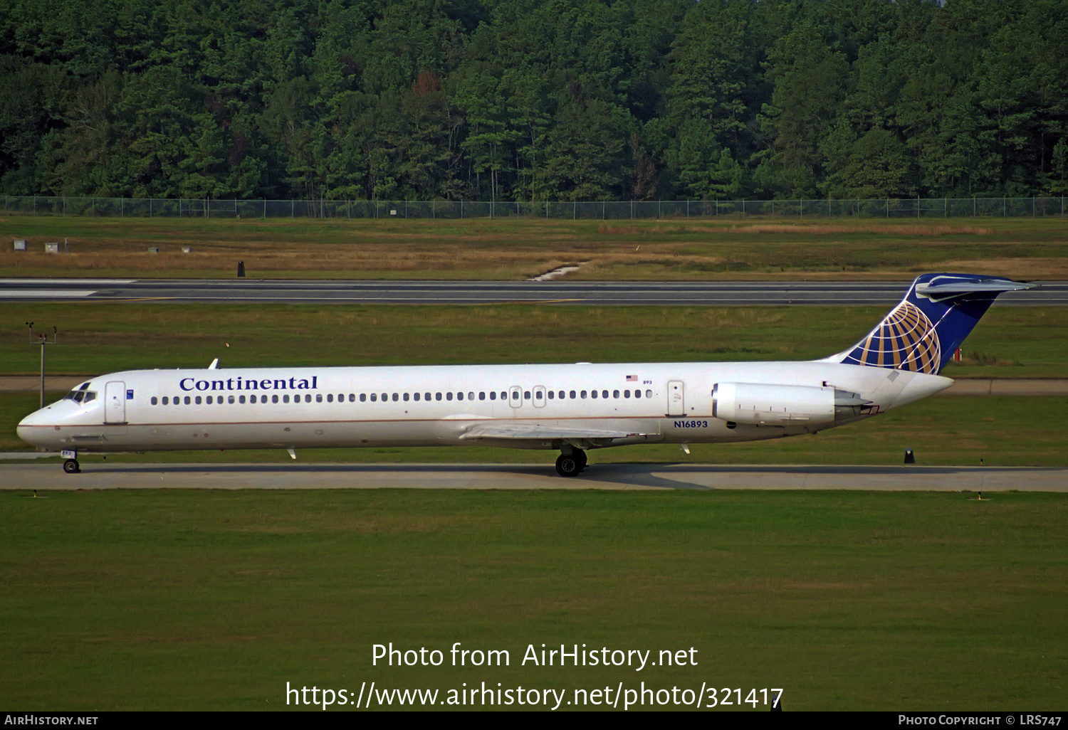 Aircraft Photo of N16893 | McDonnell Douglas MD-82 (DC-9-82) | Continental Airlines | AirHistory.net #321417