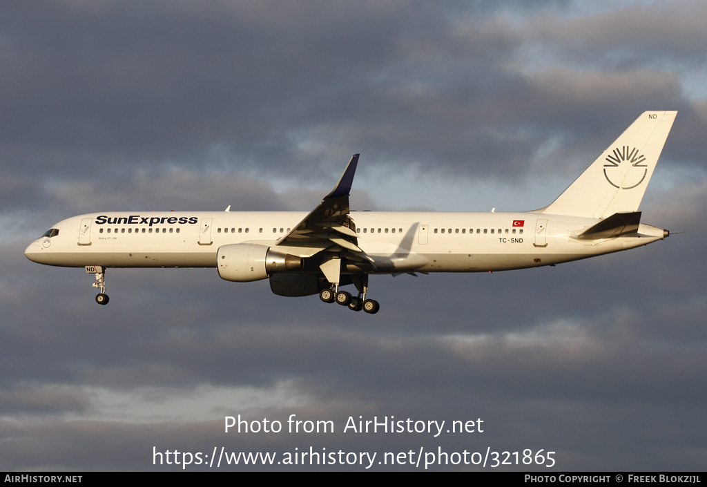 Aircraft Photo of TC-SND | Boeing 757-28A | SunExpress | AirHistory.net #321865