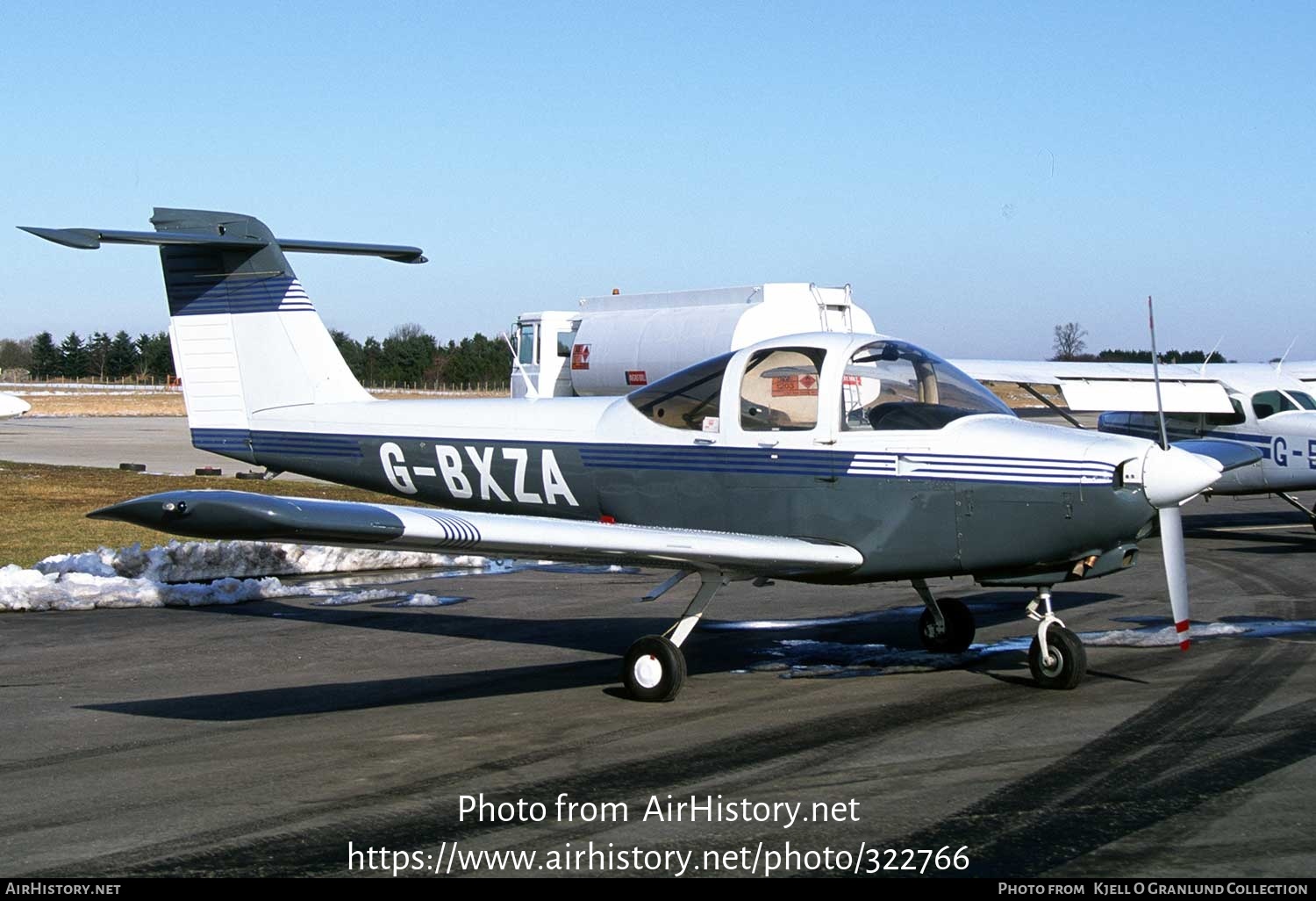 Aircraft Photo of G-BXZA | Piper PA-38-112 Tomahawk | AirHistory.net #322766