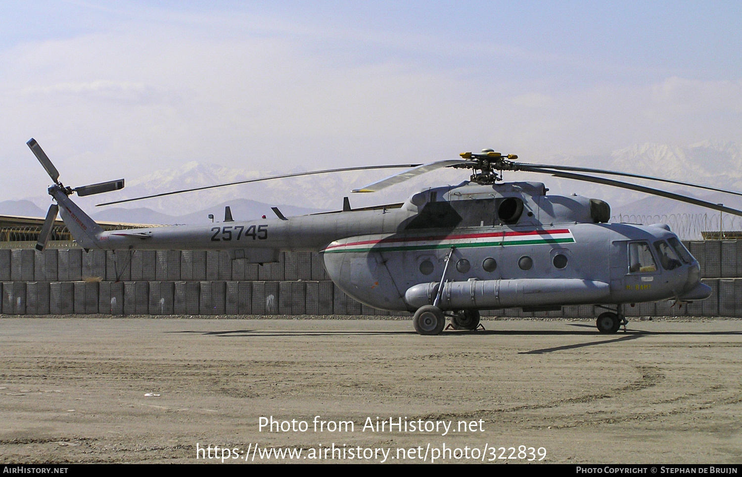 Aircraft Photo of 25745 | Mil Mi-8AMT | AirHistory.net #322839