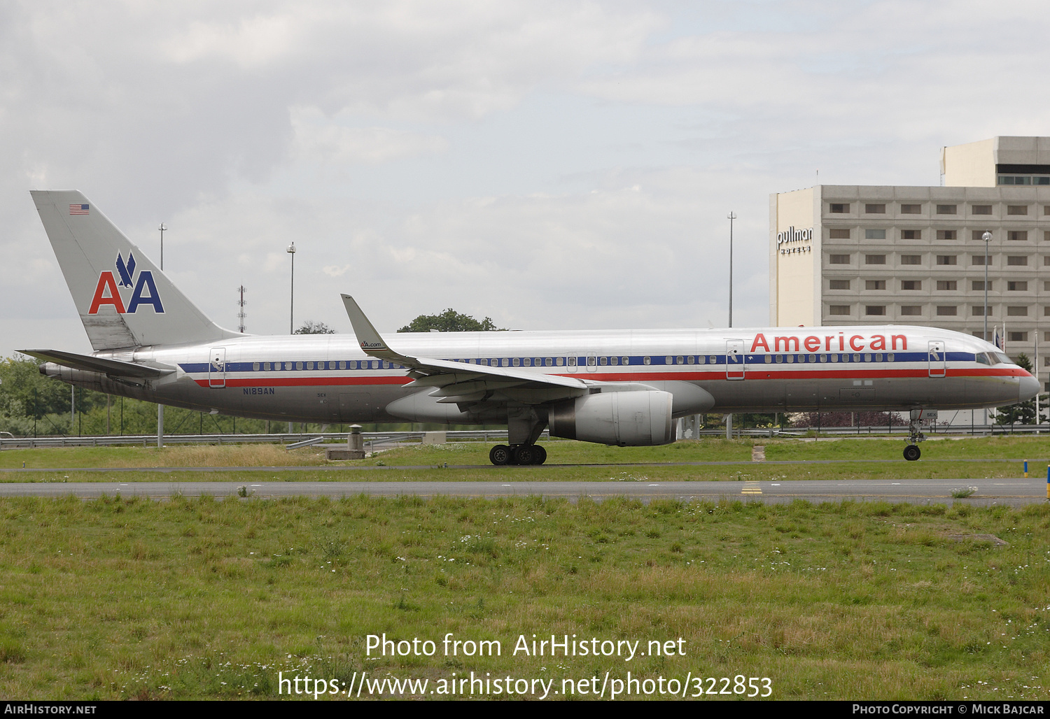 Aircraft Photo of N189AN | Boeing 757-223 | American Airlines | AirHistory.net #322853