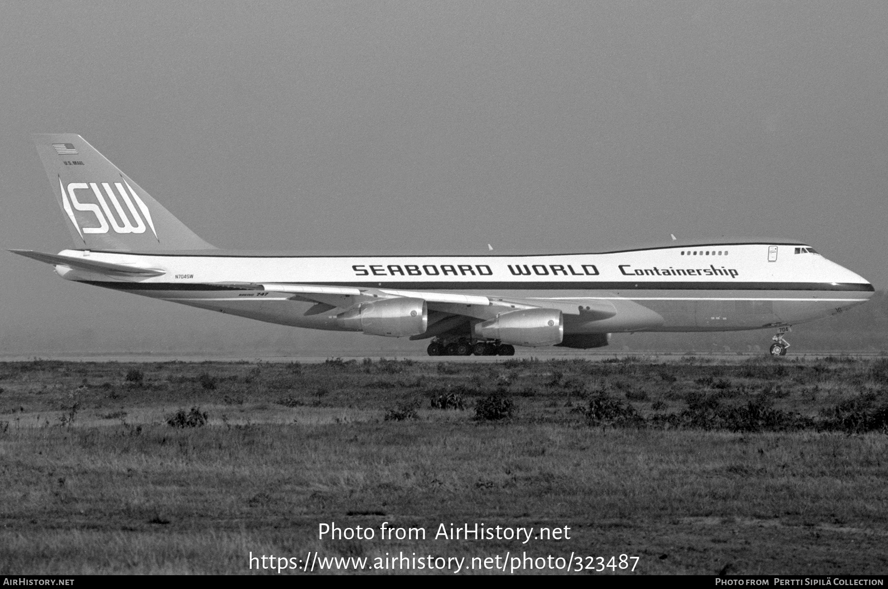 Aircraft Photo of N704SW | Boeing 747-245F/SCD | Seaboard World Airlines | AirHistory.net #323487