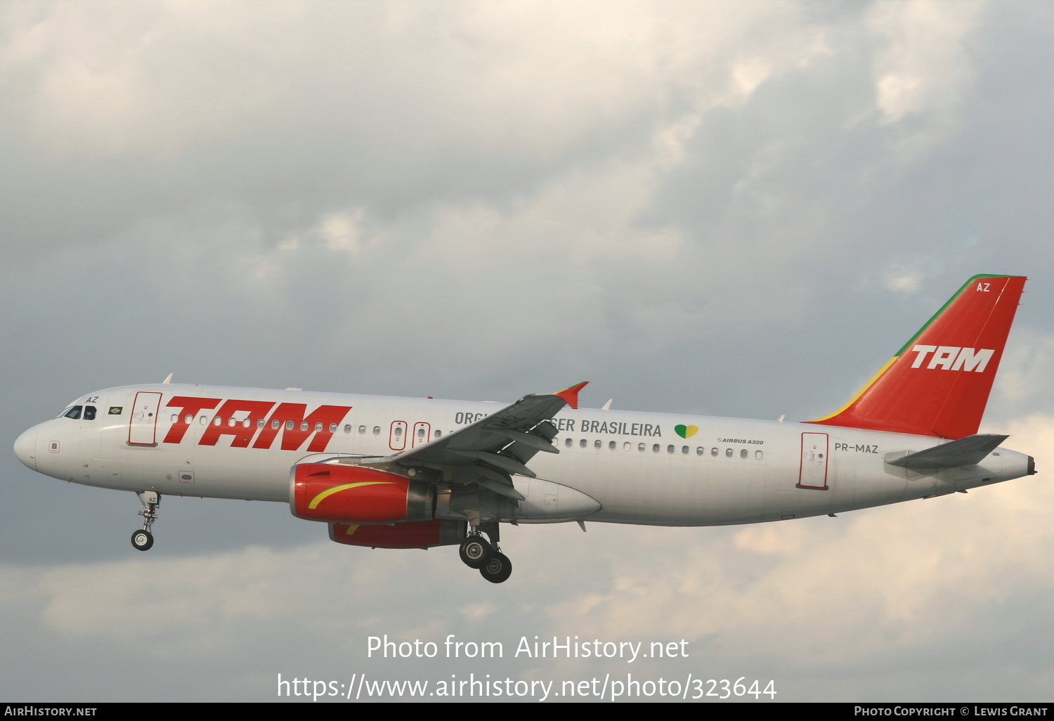 Aircraft Photo of PR-MAZ | Airbus A320-232 | TAM Linhas Aéreas | AirHistory.net #323644