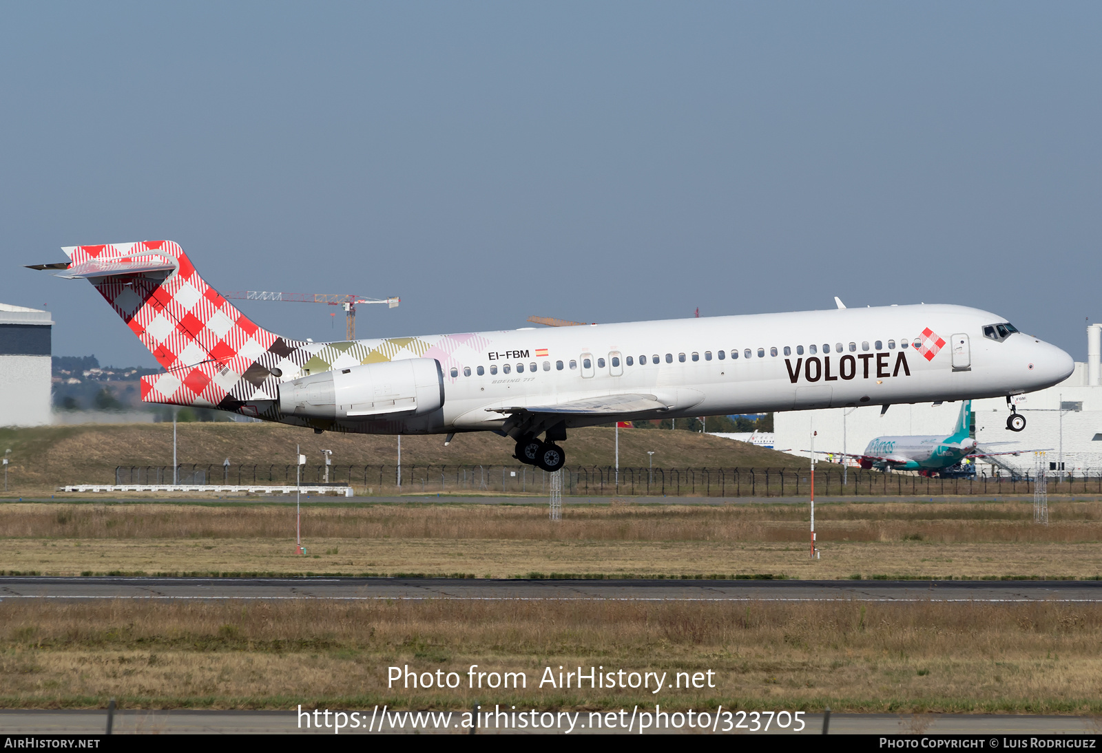 Aircraft Photo of EI-FBM | Boeing 717-2BL | Volotea | AirHistory.net #323705