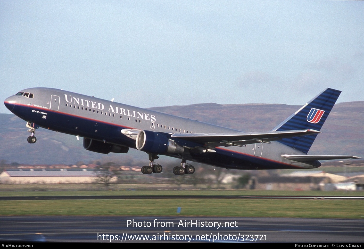 Aircraft Photo of N606UA | Boeing 767-222 | United Airlines | AirHistory.net #323721