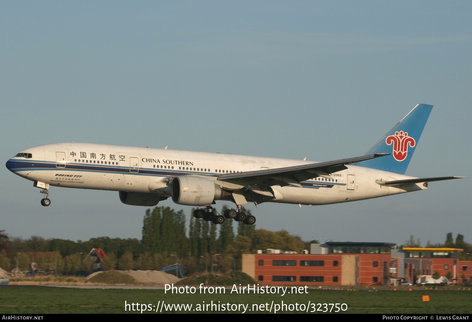 Aircraft Photo of B-2062 | Boeing 777-21B/ER | China Southern Airlines | AirHistory.net #323750