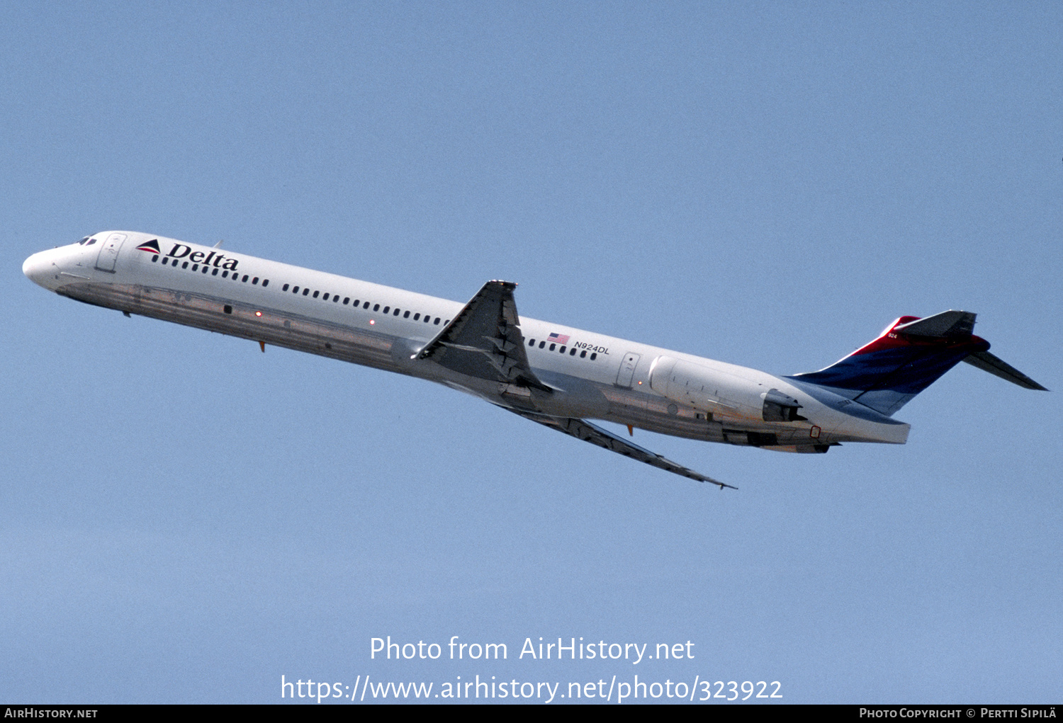 Aircraft Photo of N924DL | McDonnell Douglas MD-88 | Delta Air Lines | AirHistory.net #323922