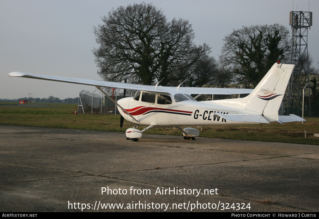 Aircraft Photo of G-CEWK | Cessna 172S Skyhawk SP II | AirHistory.net #324324
