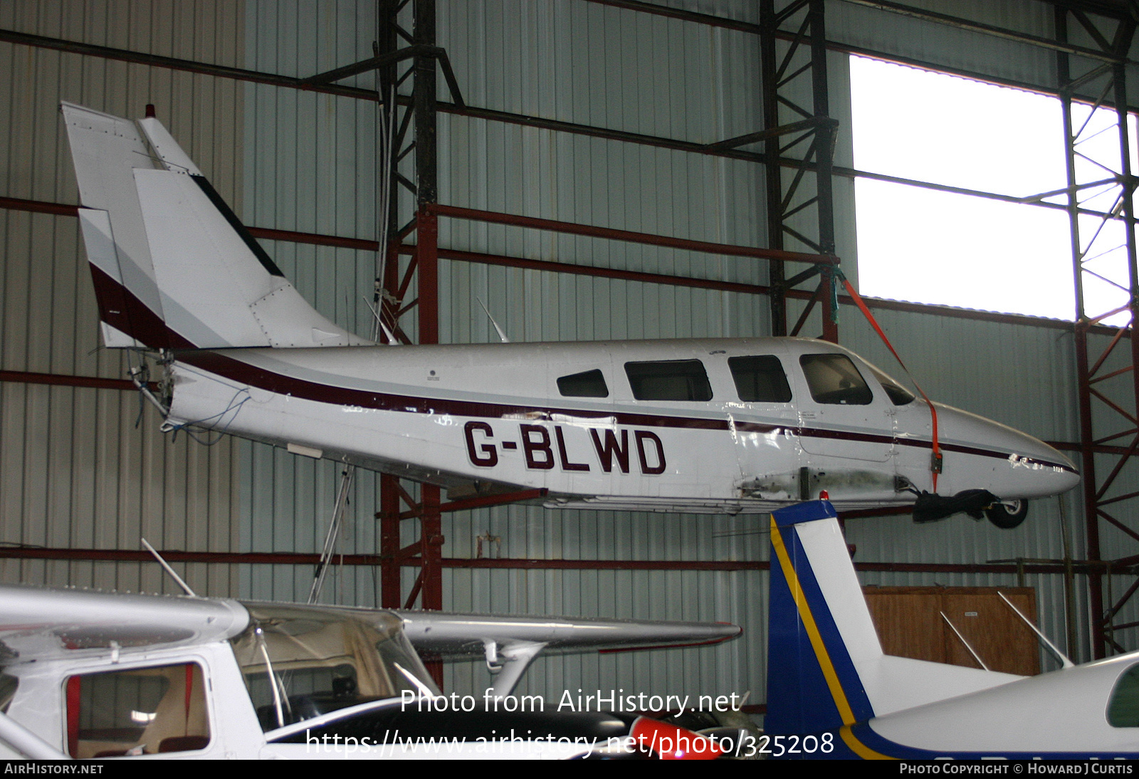 Aircraft Photo of G-BLWD | Piper PA-34-200T Seneca II | AirHistory.net #325208