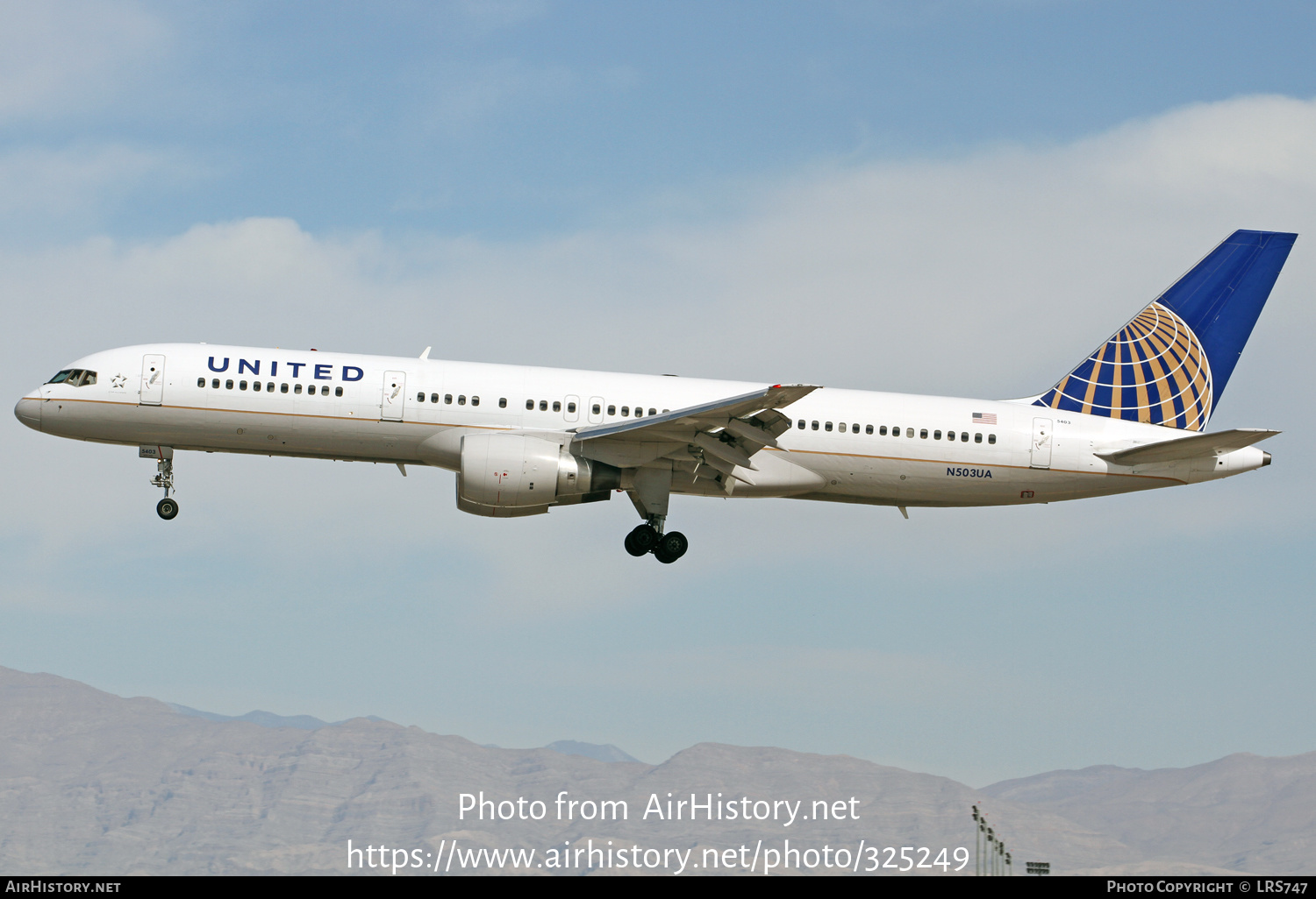 Aircraft Photo of N503UA | Boeing 757-222 | United Airlines | AirHistory.net #325249