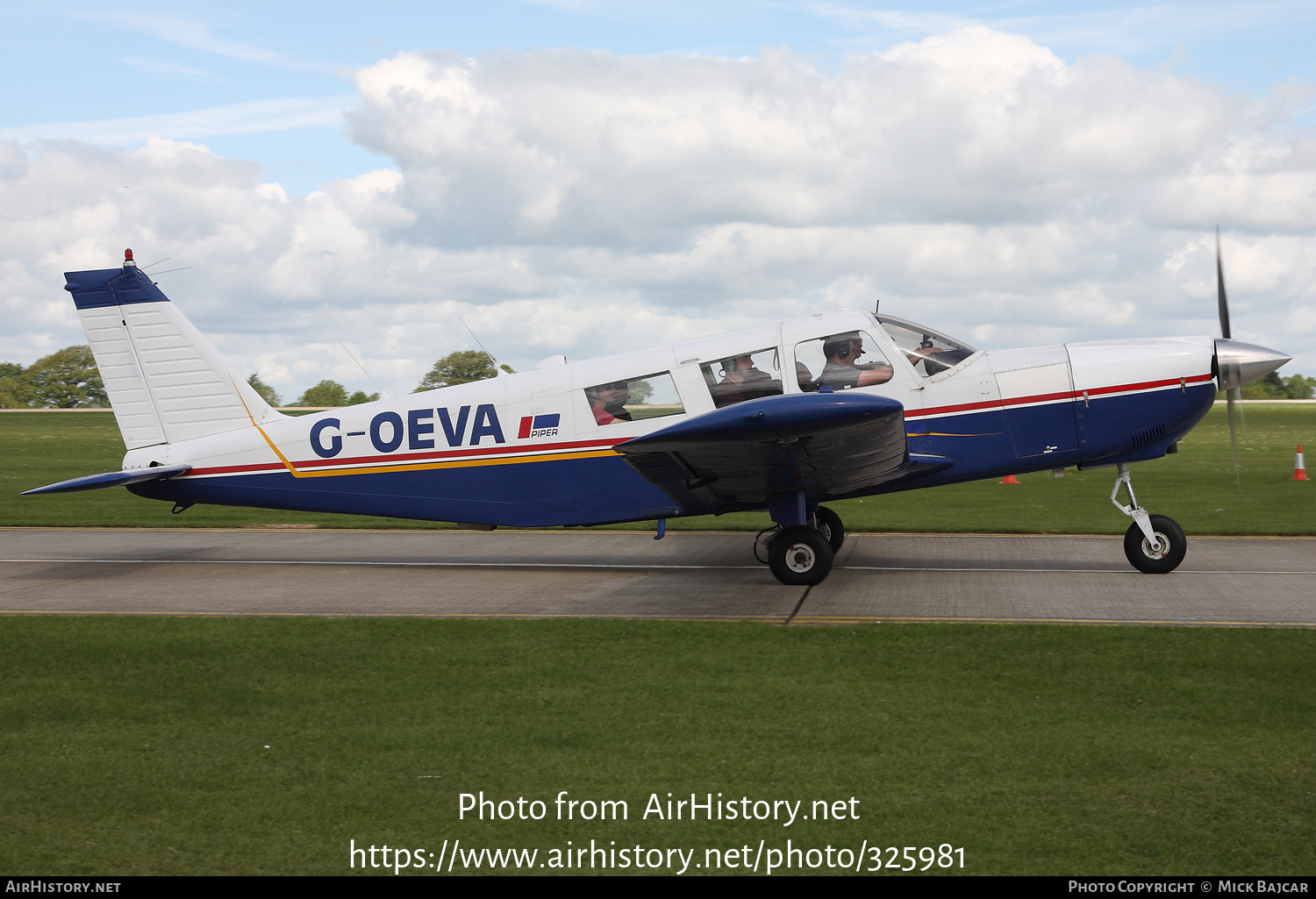 Aircraft Photo of G-OEVA | Piper PA-32-260 Cherokee Six | AirHistory.net #325981