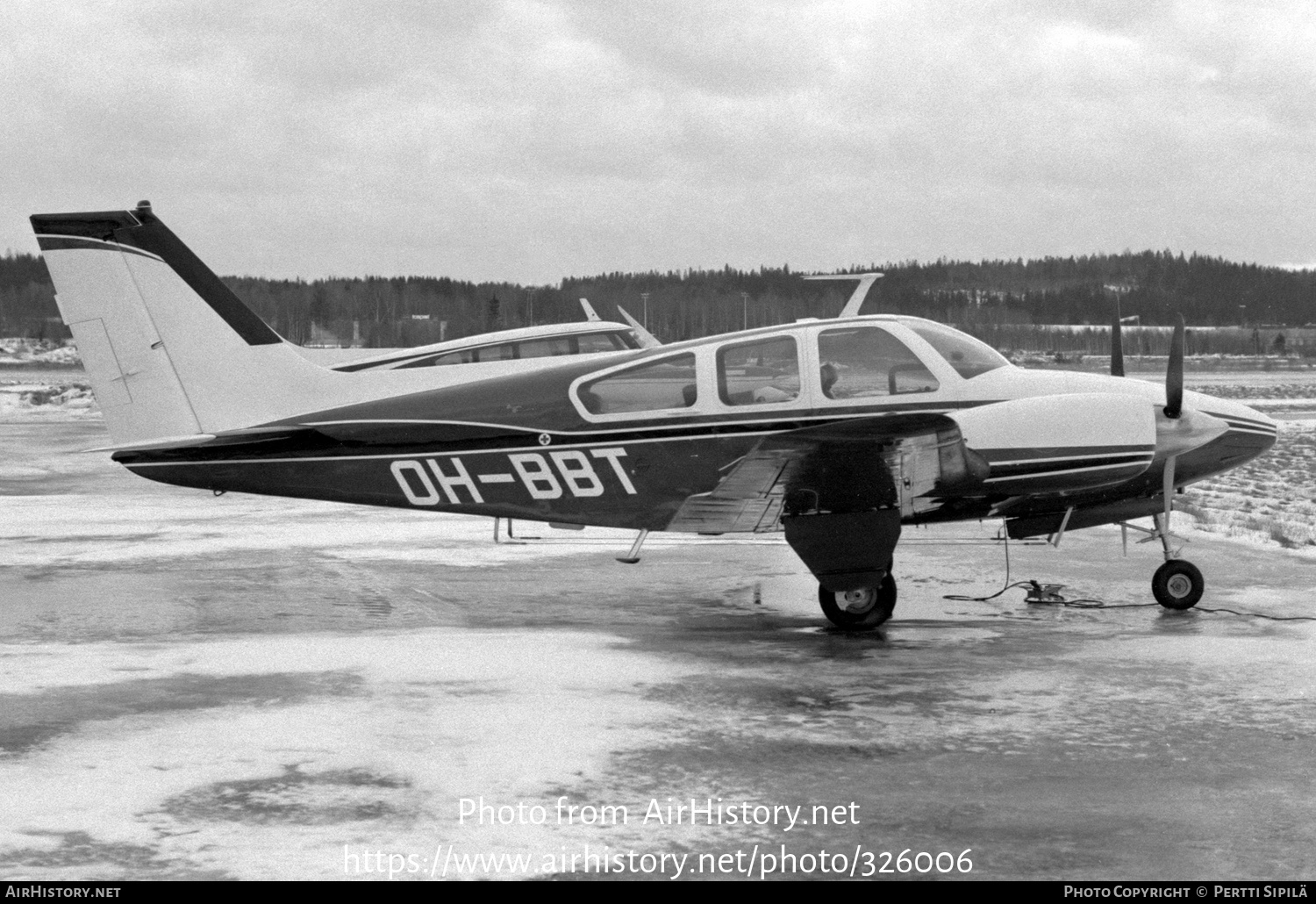 Aircraft Photo of OH-BBT | Beech B55 Baron (95-B55) | AirHistory.net #326006