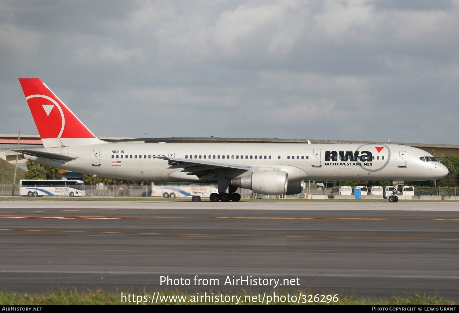 Aircraft Photo of N516US | Boeing 757-251 | Northwest Airlines | AirHistory.net #326296