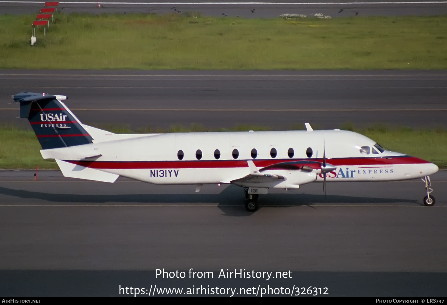 Aircraft Photo of N131YV | Beech 1900D | USAir Express | AirHistory.net #326312