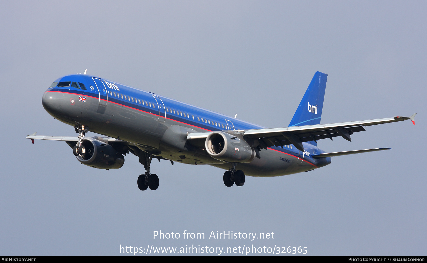 Aircraft Photo of G-MIDC | Airbus A321-231 | BMI - British Midland International | AirHistory.net #326365