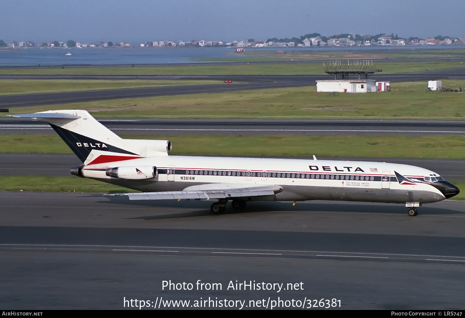 Aircraft Photo of N2816W | Boeing 727-247/Adv | Delta Air Lines | AirHistory.net #326381