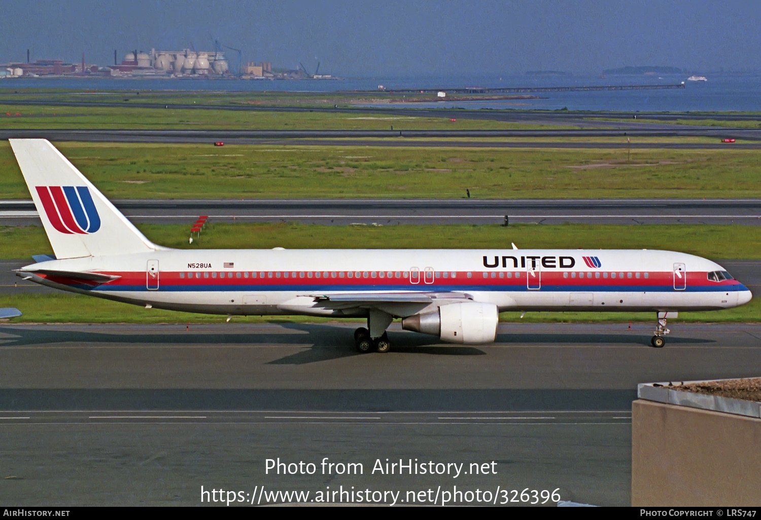 Aircraft Photo of N528UA | Boeing 757-222 | United Airlines | AirHistory.net #326396