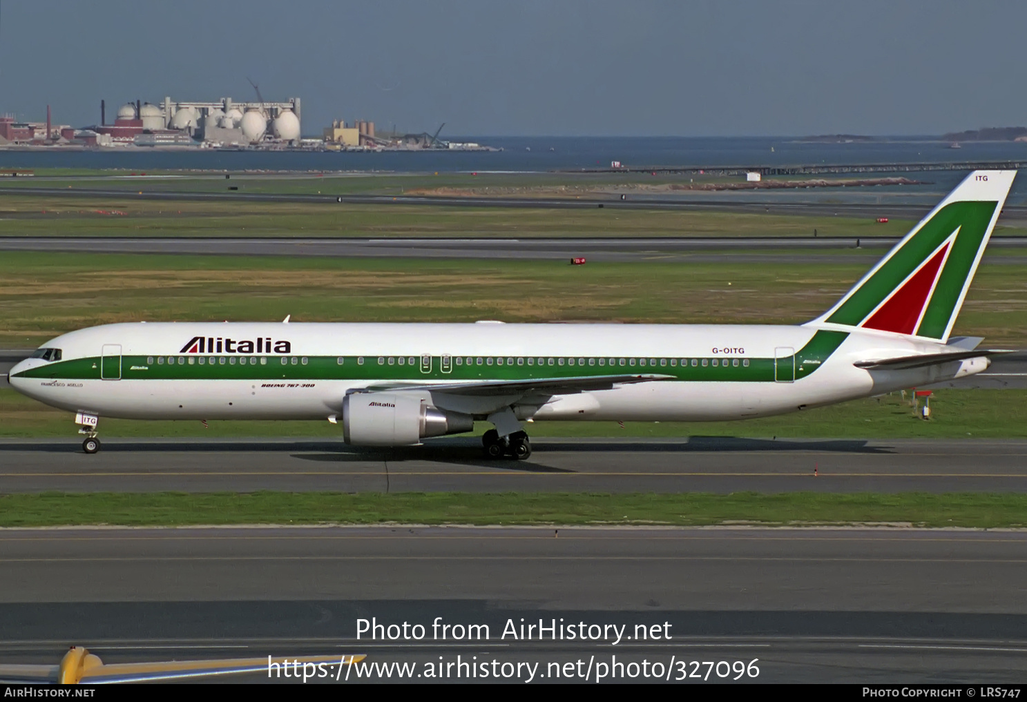 Aircraft Photo of G-OITG | Boeing 767-33A/ER | Alitalia | AirHistory.net #327096