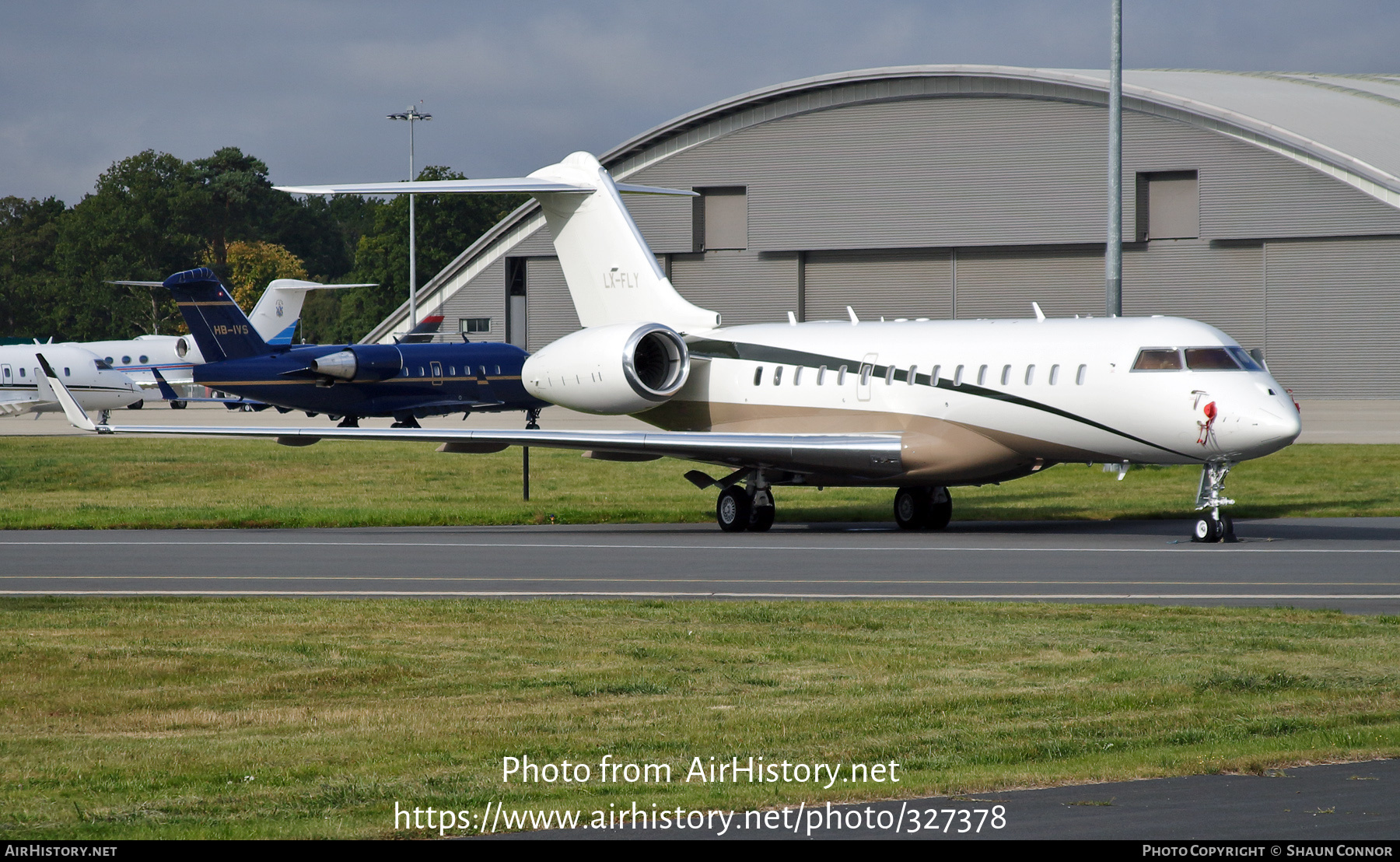 Aircraft Photo of LX-FLY | Bombardier Global Express (BD-700-1A10) | AirHistory.net #327378