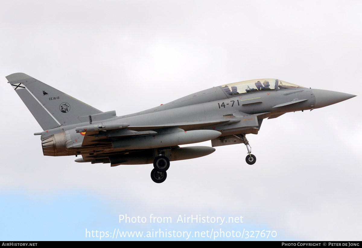 Aircraft Photo of CE.16-12 | Eurofighter EF-2000 Typhoon T | Spain - Air Force | AirHistory.net #327670