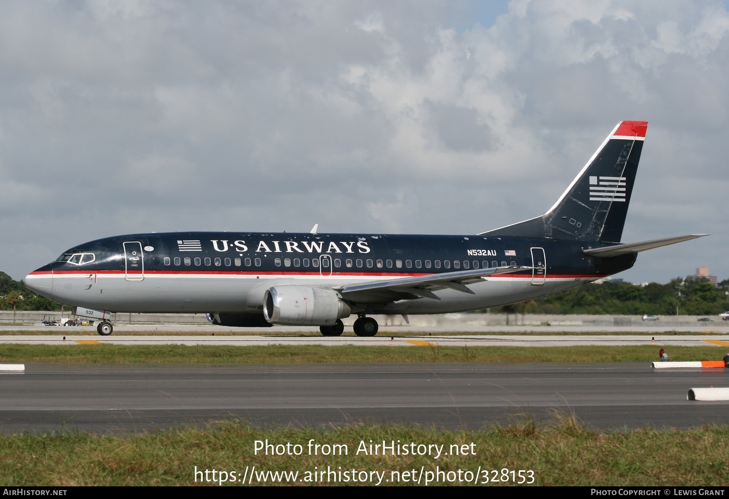 Aircraft Photo of N532AU | Boeing 737-3B7 | US Airways | AirHistory.net #328153