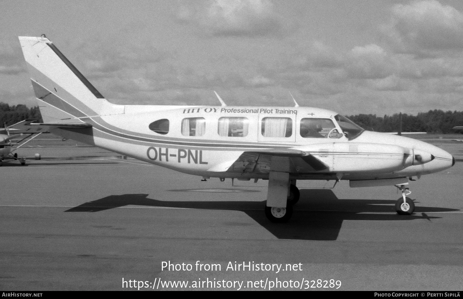 Aircraft Photo of OH-PNL | Piper PA-31-310 Navajo | HIT OY Professional Pilot Training | AirHistory.net #328289