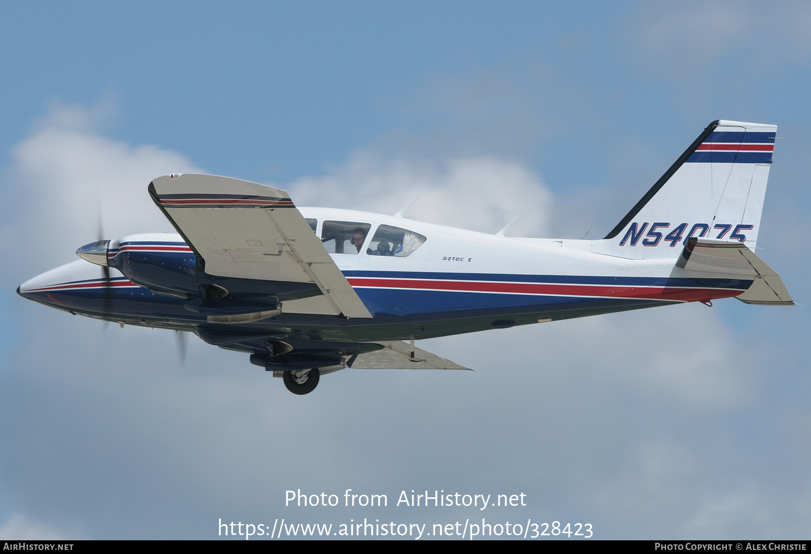 Aircraft Photo of N54075 | Piper PA-23-250 Aztec E | AirHistory.net #328423