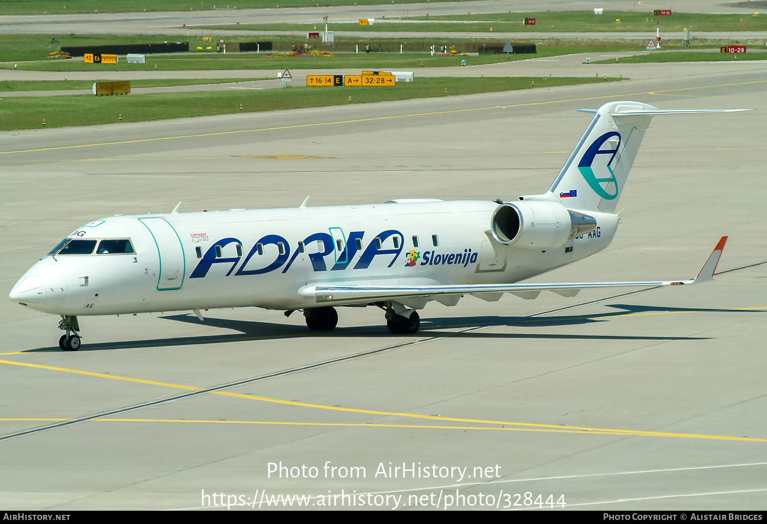 Aircraft Photo of S5-AAG | Bombardier CRJ-200LR (CL-600-2B19) | Adria Airways | AirHistory.net #328444