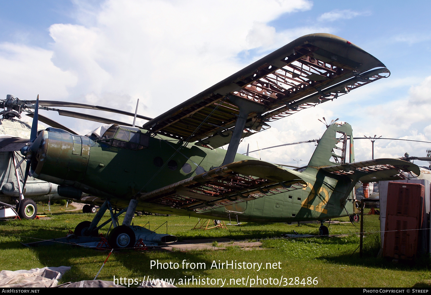 Aircraft Photo of 22 yellow | Antonov An-2T | Russia - Air Force | AirHistory.net #328486