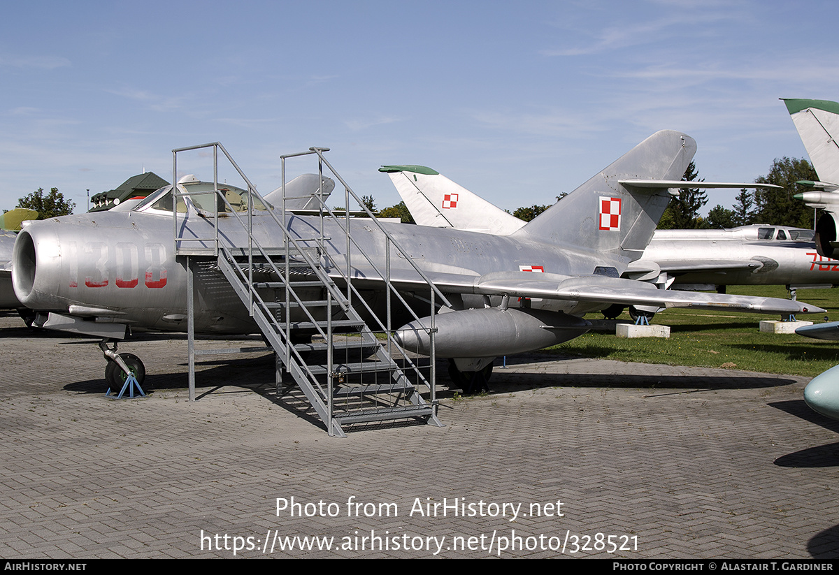 Aircraft Photo of 1308 | PZL-Mielec Lim-5R | Poland - Air Force | AirHistory.net #328521