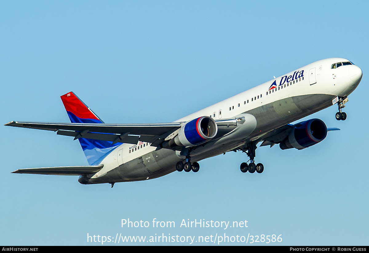 Aircraft Photo of N172DZ | Boeing 767-332/ER | Delta Air Lines | AirHistory.net #328586